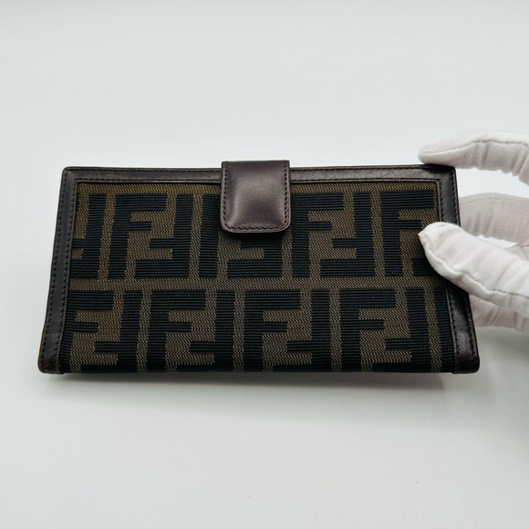 Fendi Long Monogram Wallet - Picture 2 of 12